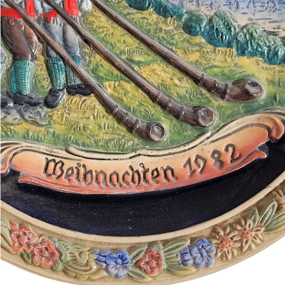 Vintage Christmas Western Germany Weihnachten Salt Glaze 1982 Wall Décor Plate - Picture 7 of 11